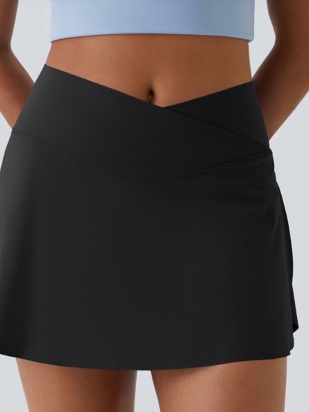 HALARA Black Cross-Waist Skirt